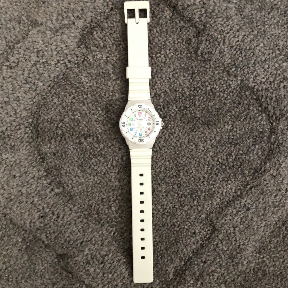 Watch - Picture 3 of 3